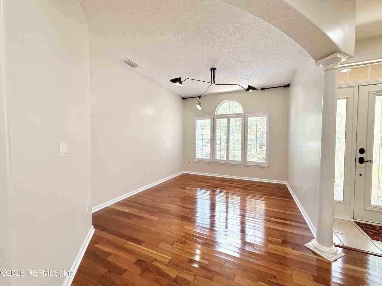11288 Panther Creek Pkwy - Photo 5 of 49