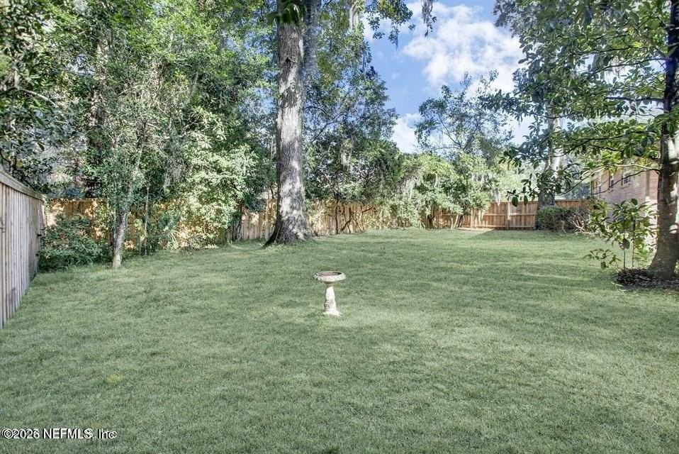 1542 Cellar Cir - Photo 7 of 27