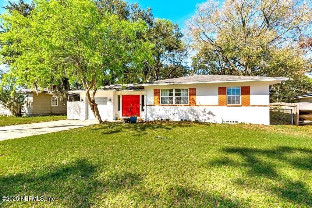 6545 Newcastle Rd - Photo 3 of 47