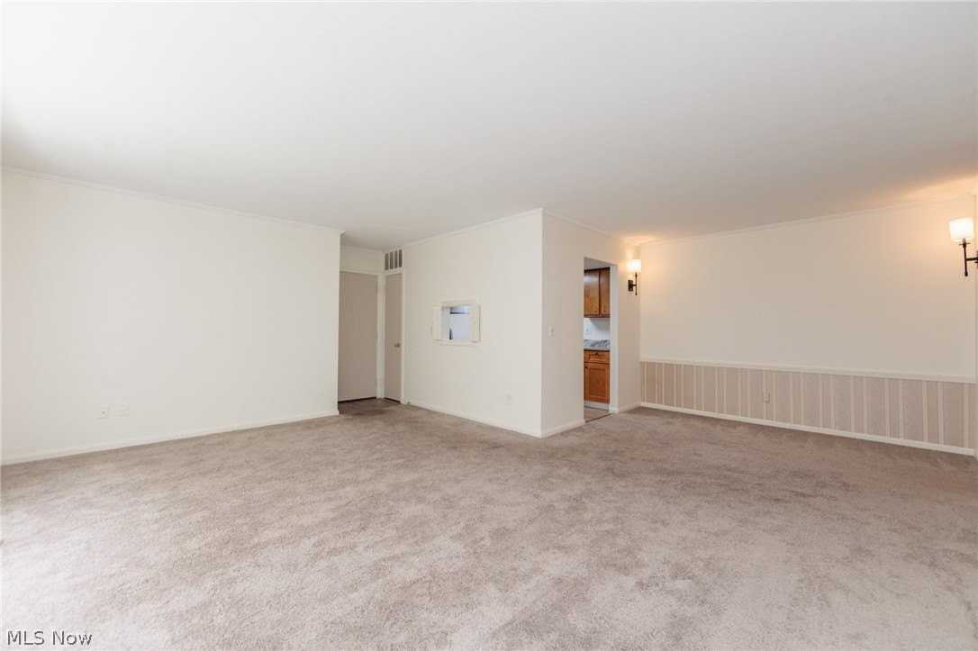 7020 Carriage Hill Dr #202 - Photo 6 of 45