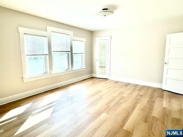 247 Fern Ave #2 - Photo 4 of 11