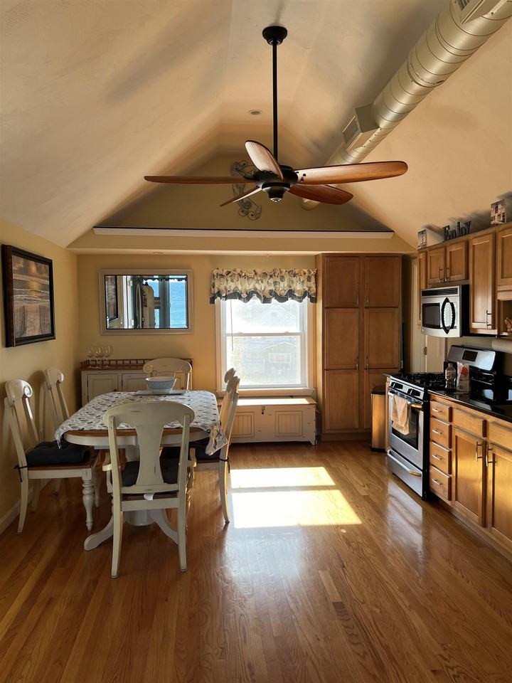 116 Central Ave #3 - Photo 3 of 27