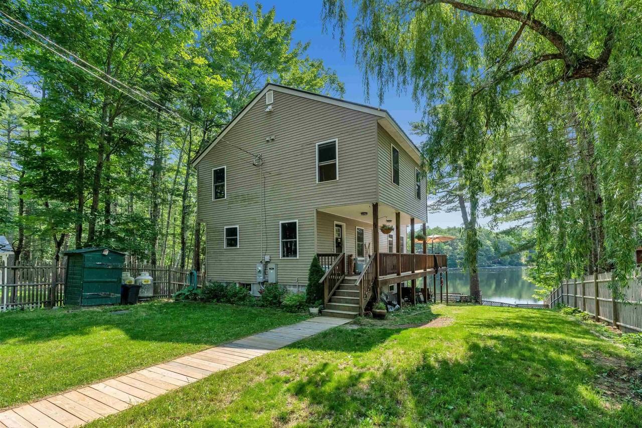 77 Barkers Pond Rd - Photo 2 of 31