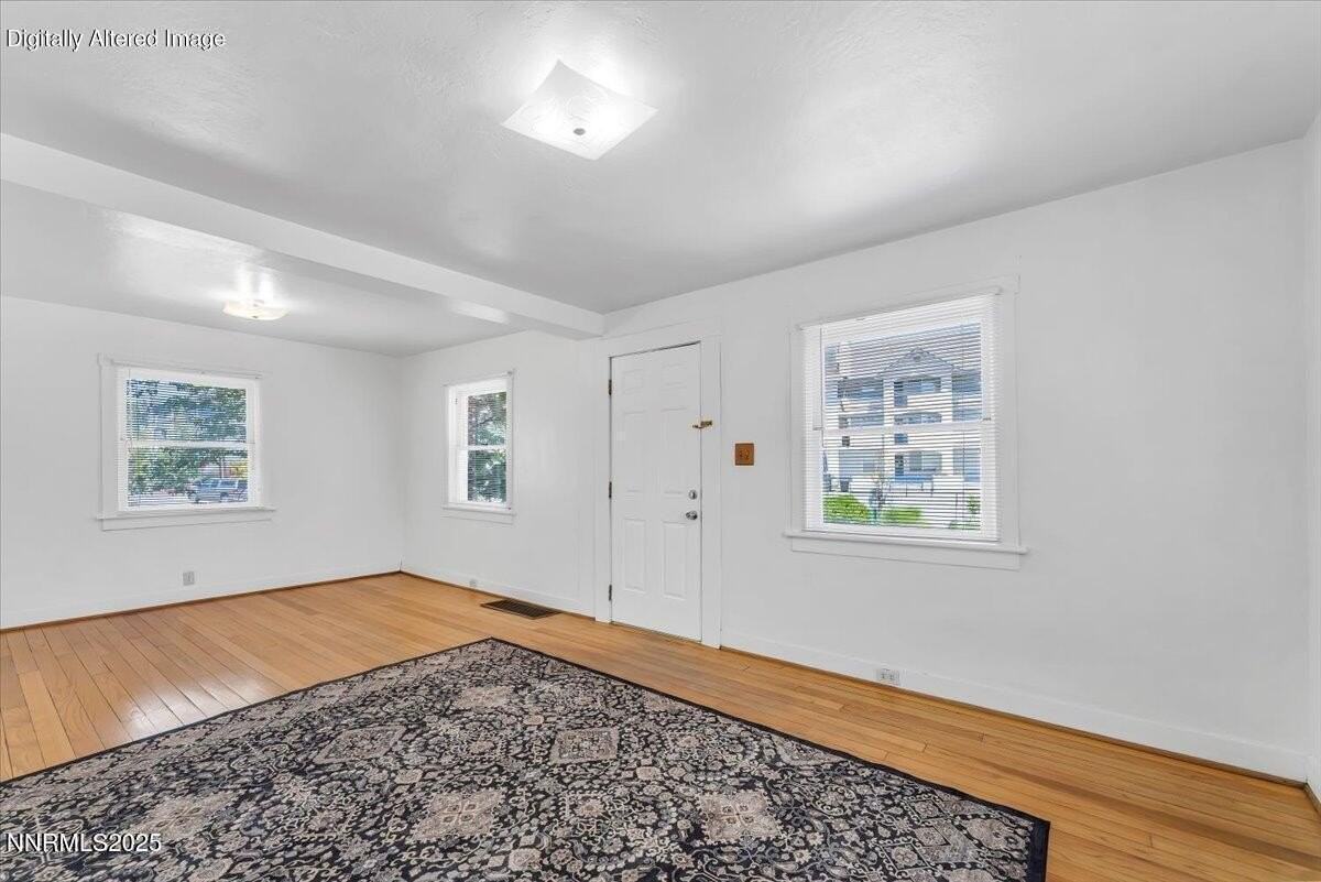1145 Seminary Ave - Photo 6 of 33