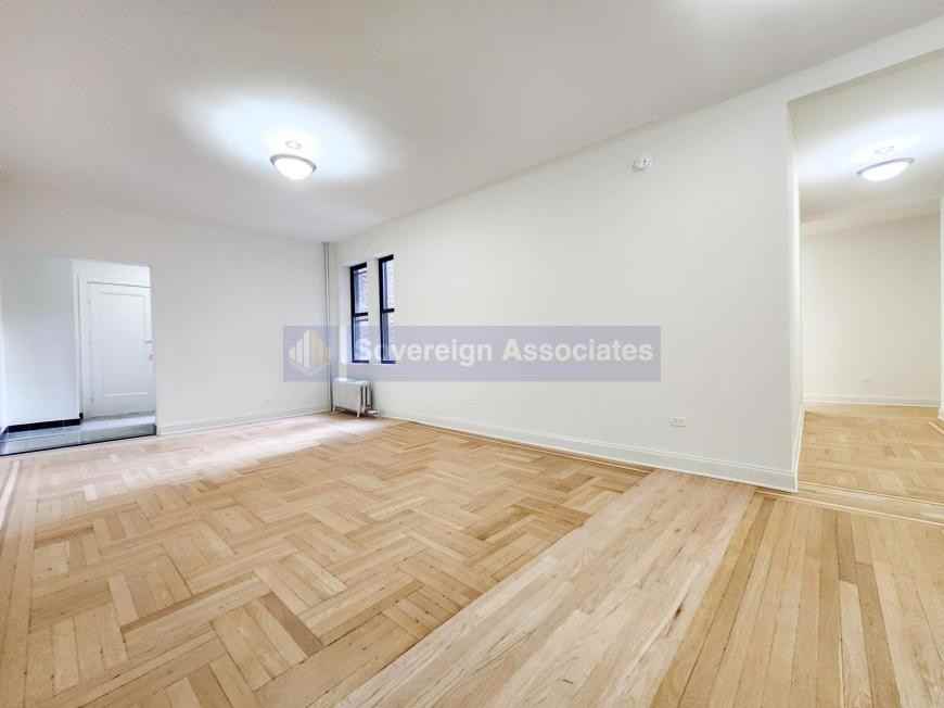 652 W 163rd St - Photo 3 of 10