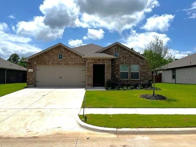 333 Wildrose Cir - Photo 2 of 17