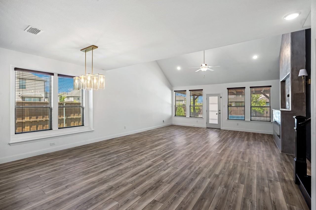 1812 Pecos Dr - Photo 6 of 40