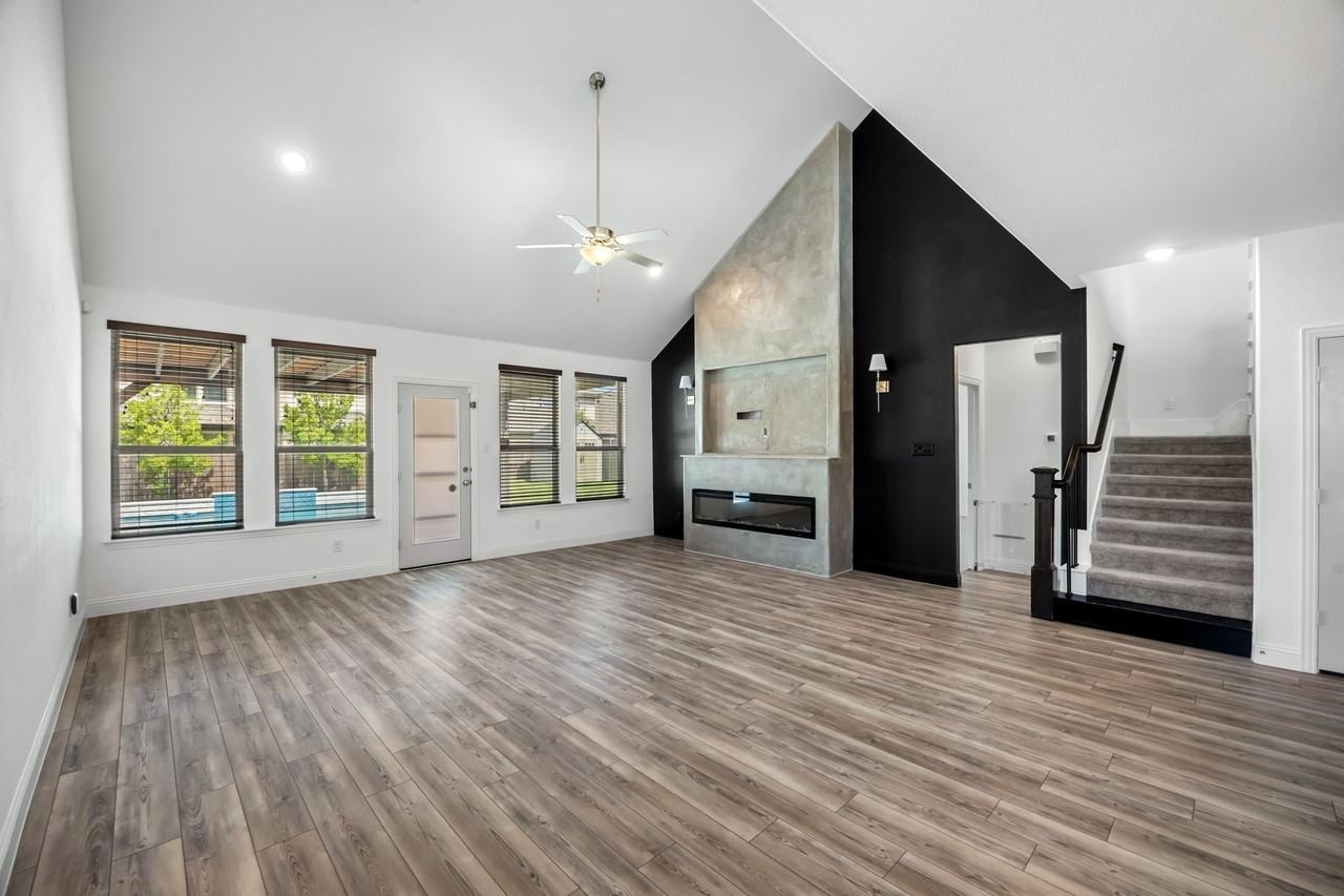 1812 Pecos Dr - Photo 7 of 40