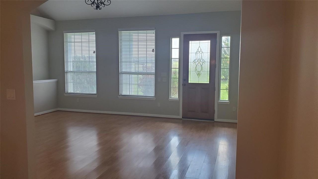 1656 County Road 697 - Photo 2 of 34