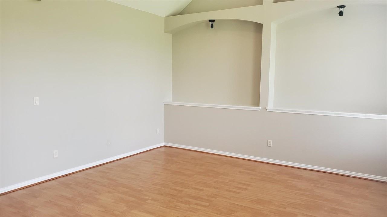 1656 County Road 697 - Photo 3 of 34