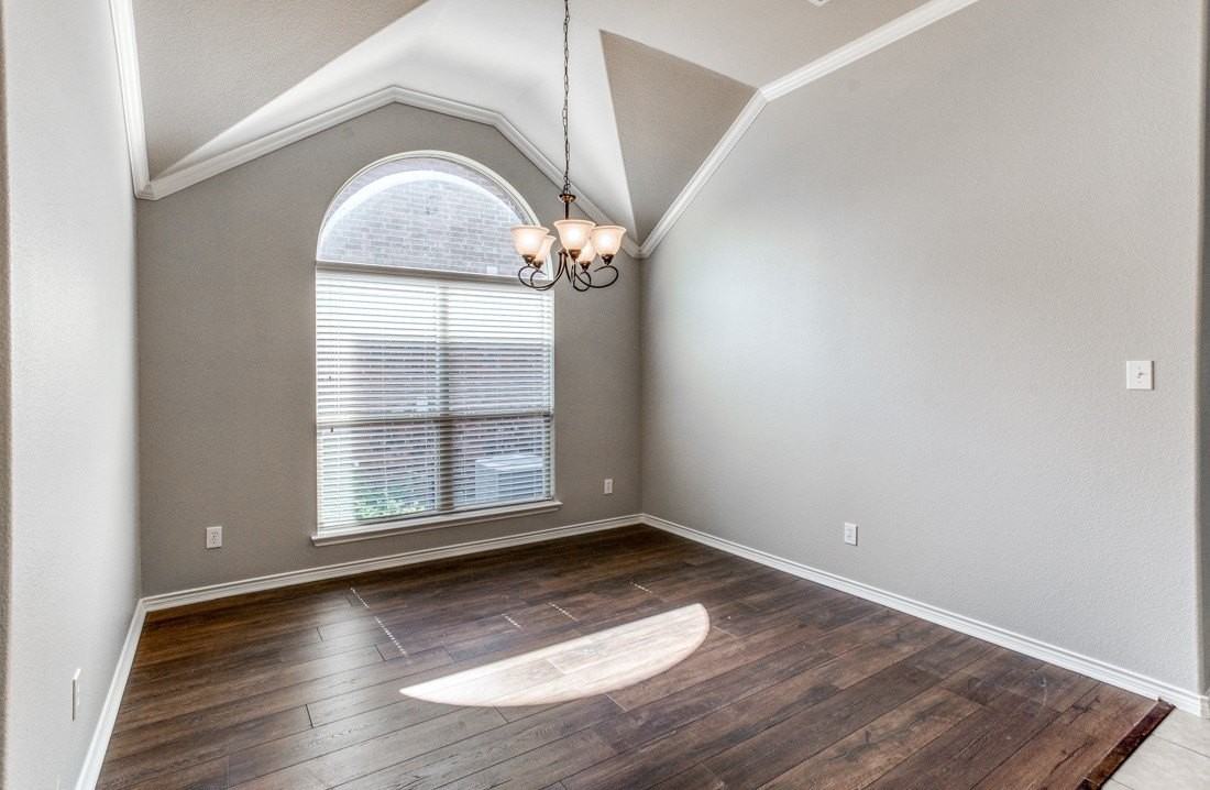 1404 Pillar Bluff Way - Photo 3 of 25