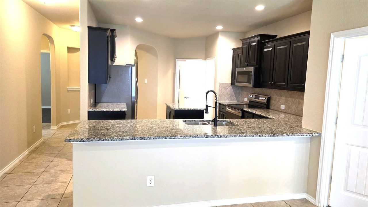 11504 Starlight Ranch Trl - Photo 4 of 25