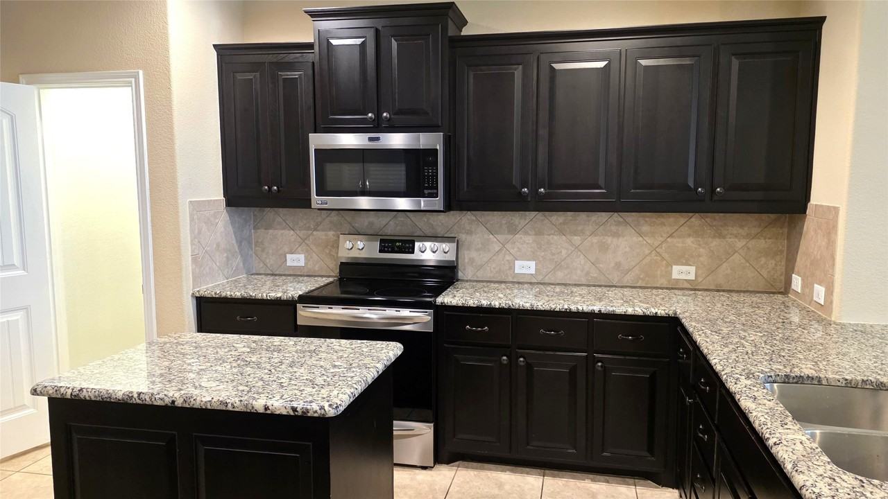 11504 Starlight Ranch Trl - Photo 5 of 25