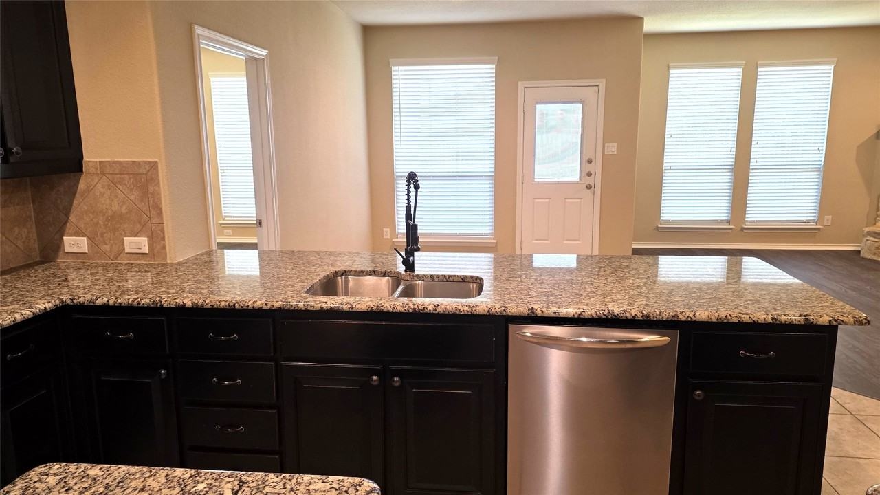 11504 Starlight Ranch Trl - Photo 7 of 25
