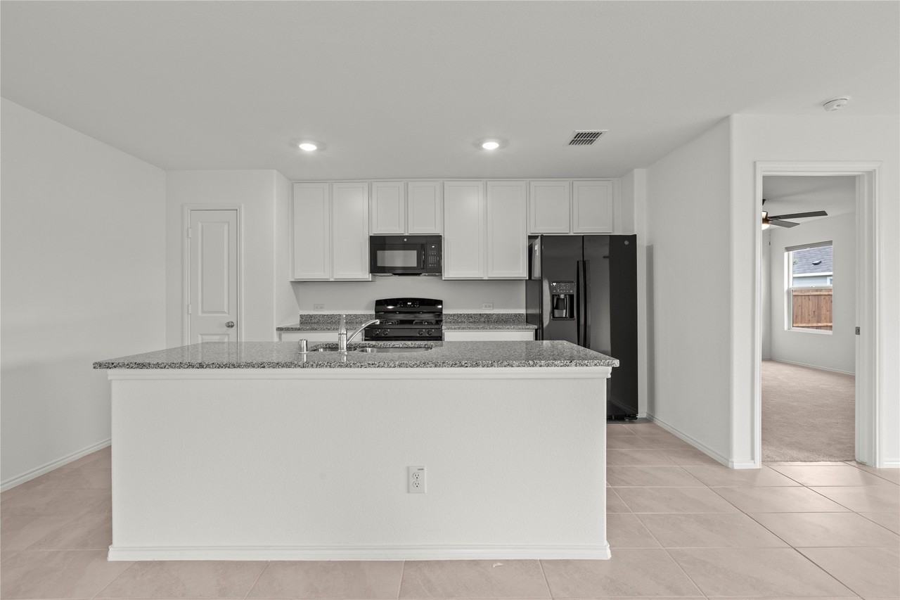 1708 Lercara Ln - Photo 4 of 29