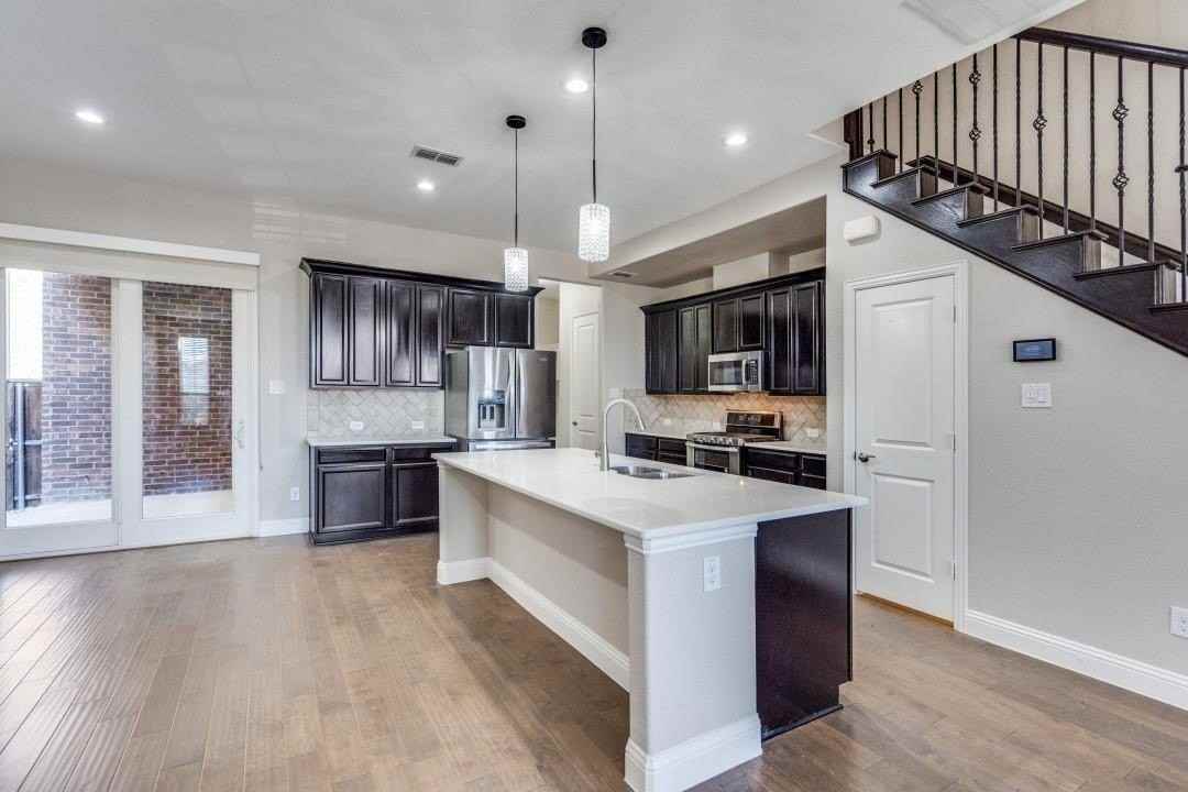 1058 Atherton Way - Photo 7 of 23