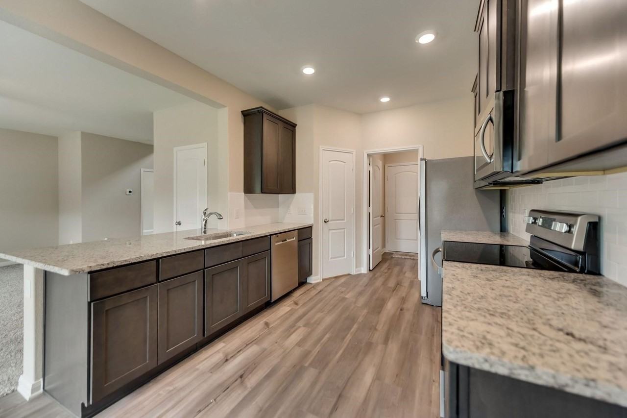 309 Sweet Pea Ln - Photo 6 of 10