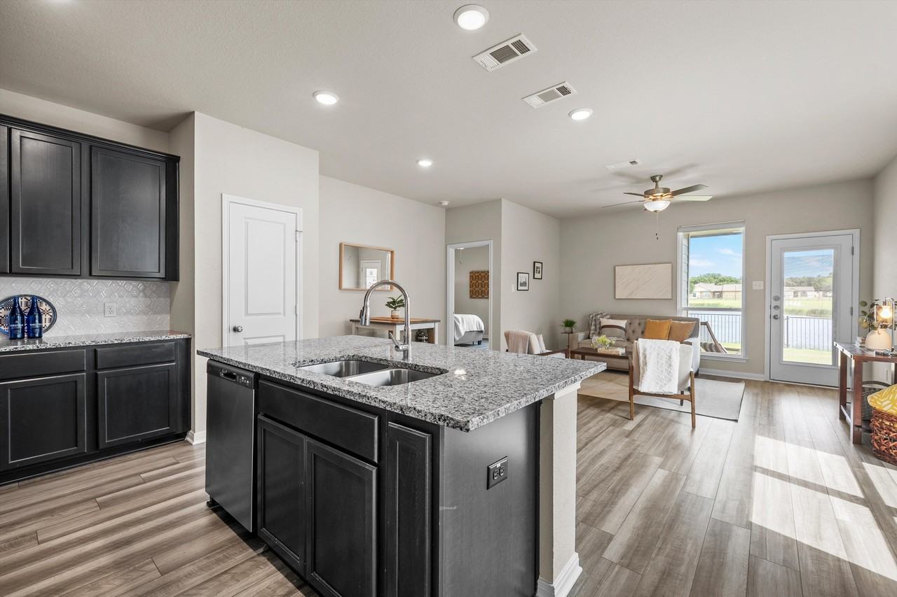 1524 Elise Ave #1 - Photo 7 of 23