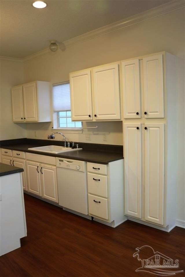 5726 Fair Oak Ln - Photo 5 of 25