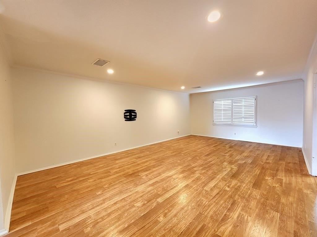 2305 Country Club Dr - Photo 2 of 30