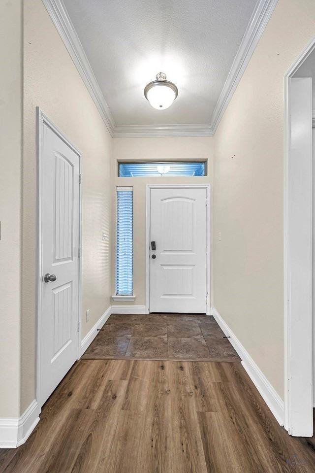608 Memorial Ct - Photo 7 of 40