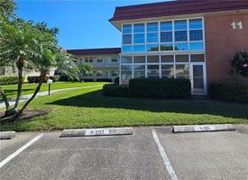 featured image of 11 Vista Palm Ln #202