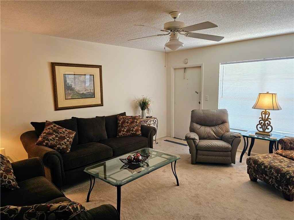 11 Vista Palm Ln #202 - Photo 3 of 36