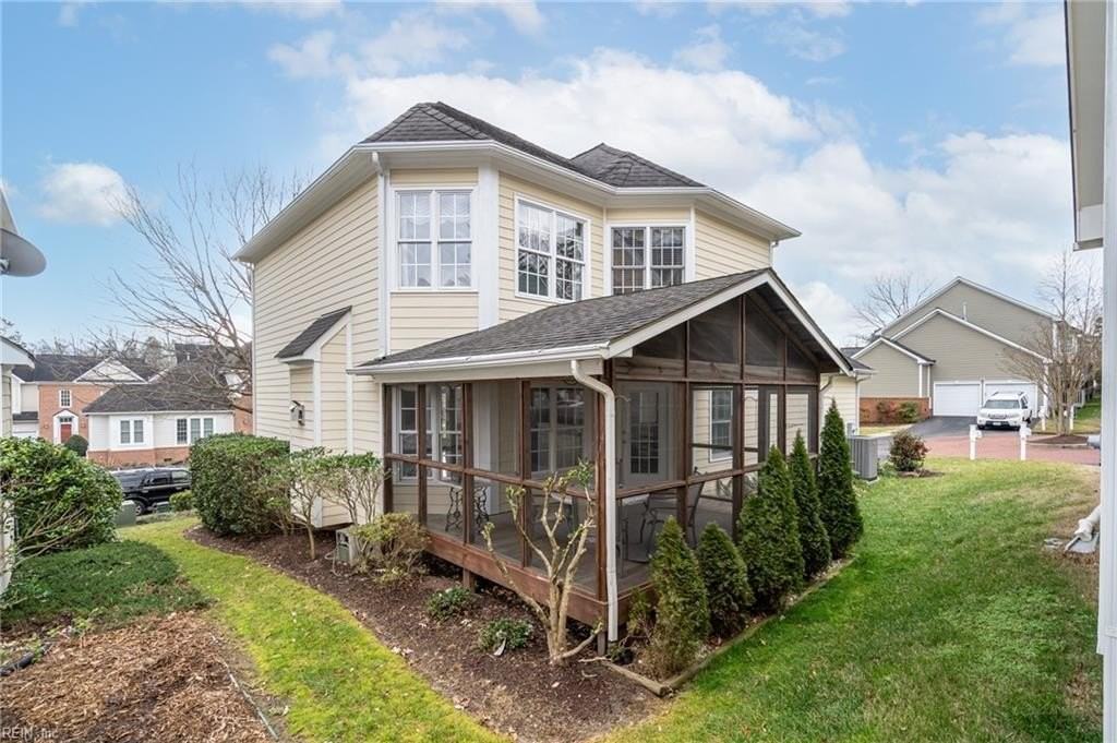 421 Suri Dr - Photo 4 of 31