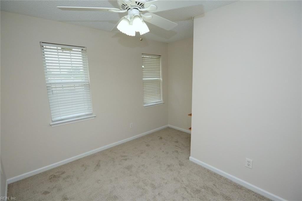 1217 Reardon Cir - Photo 6 of 46