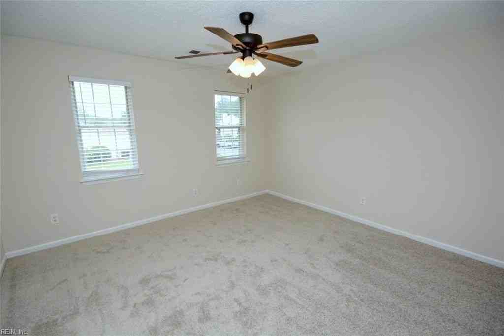 1217 Reardon Cir - Photo 7 of 46