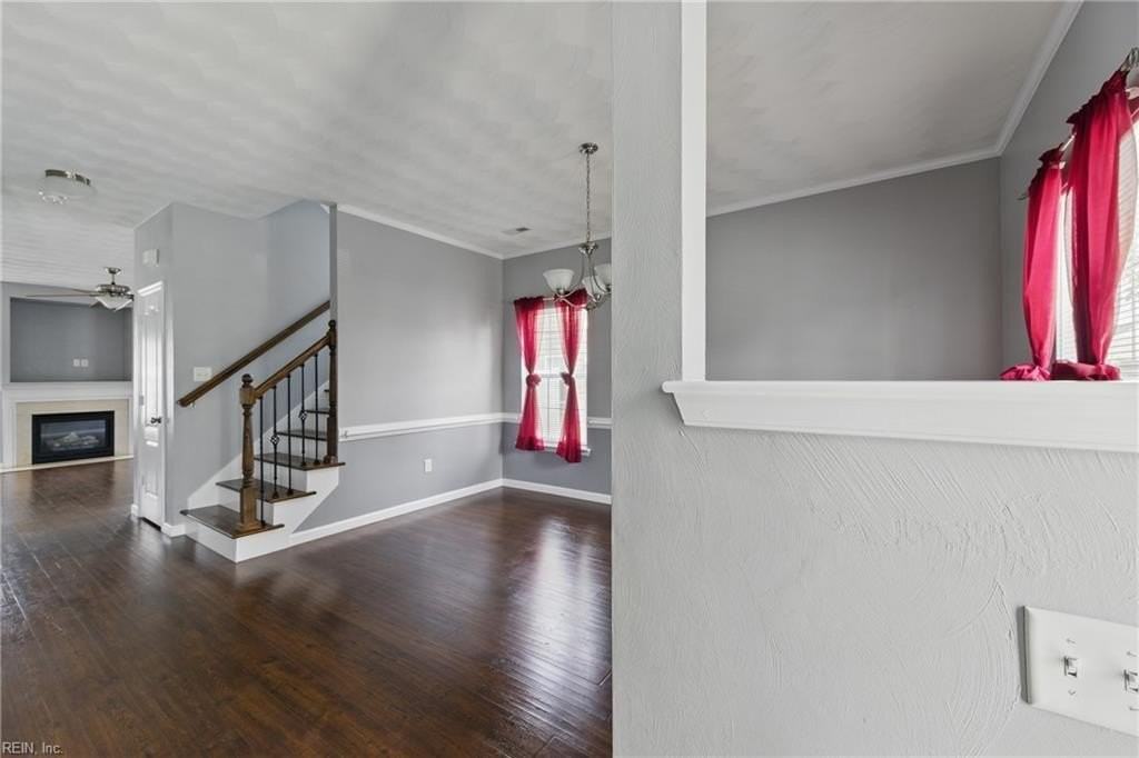 1023 Snead Dr - Photo 4 of 32