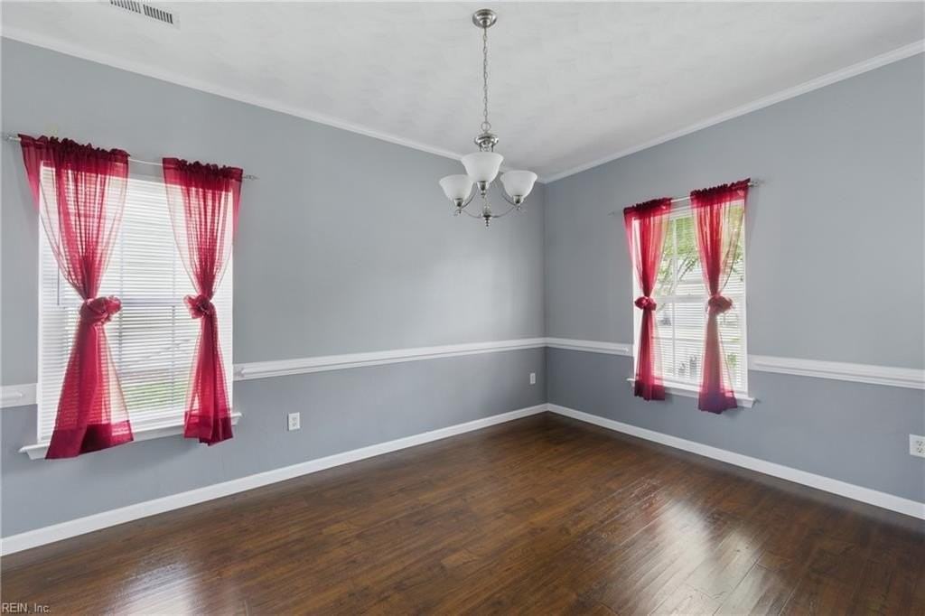 1023 Snead Dr - Photo 6 of 32