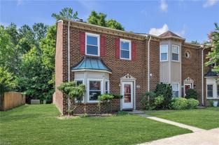 739 Creekside Cres - Photo 1 of 1