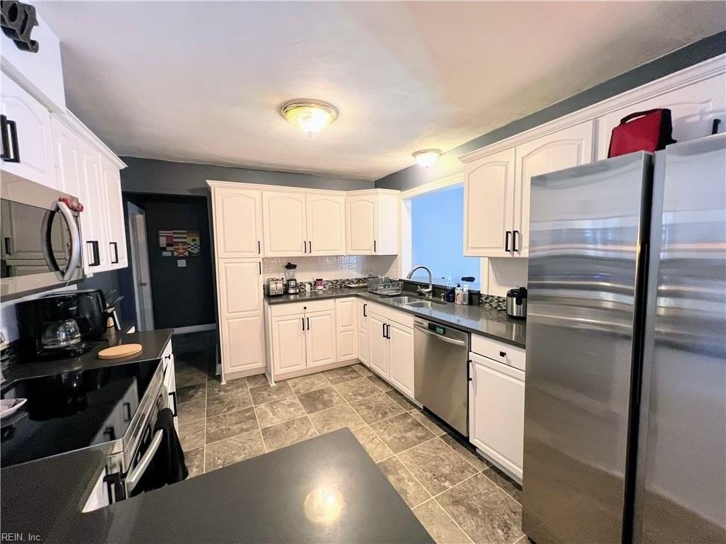 8005 Walters Dr - Photo 5 of 11