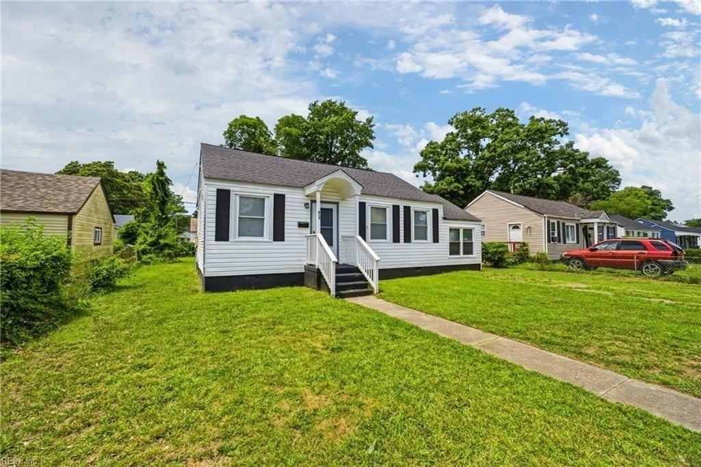 413 Colonial Ave - Photo 2 of 17