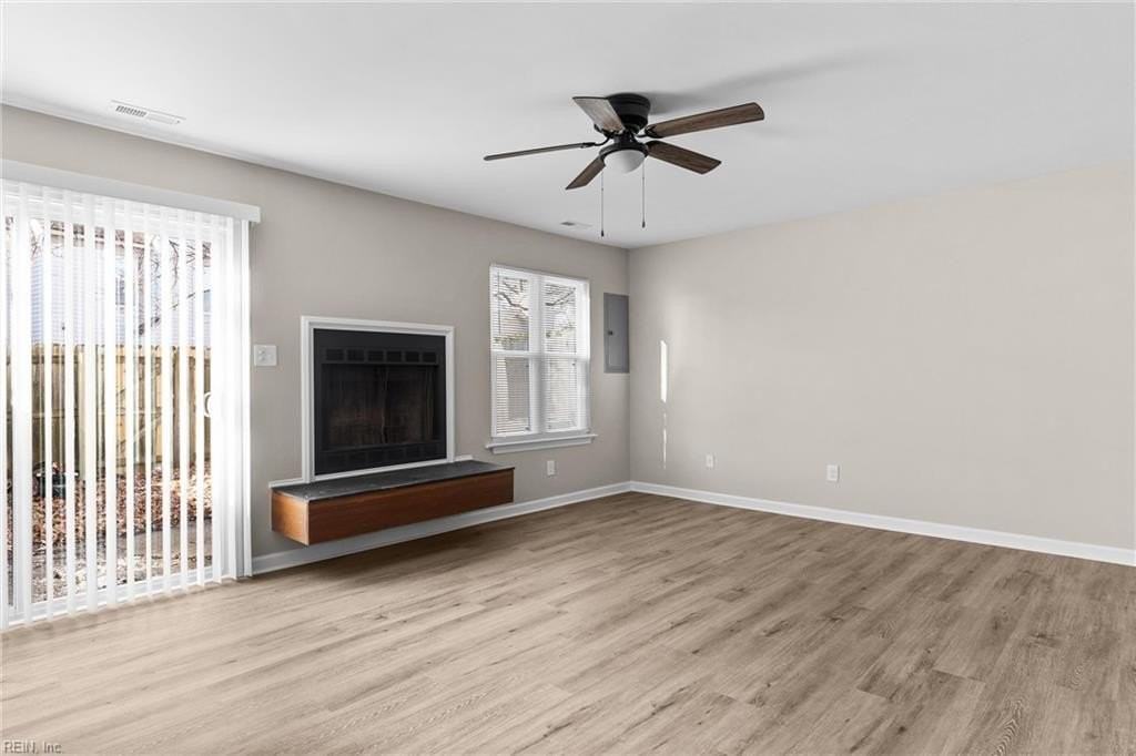 1619 Slidell Ln - Photo 6 of 31