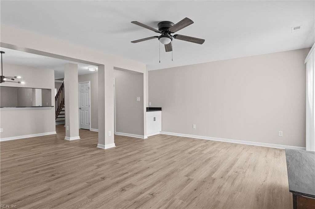 1619 Slidell Ln - Photo 7 of 31