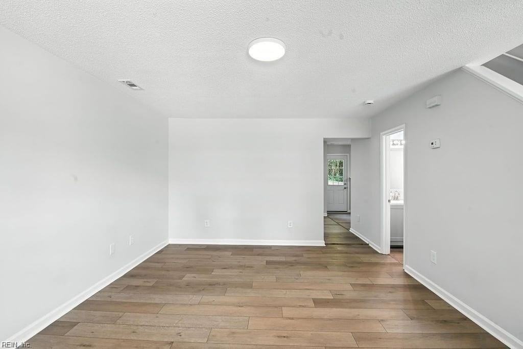 366 Pear Ridge Cir - Photo 3 of 17