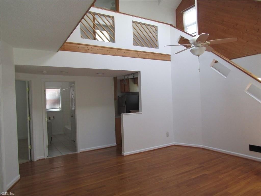 606 23rd St - Photo 3 of 36