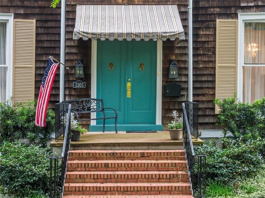 1301 Stockley Gdns #1 - Photo 5 of 41