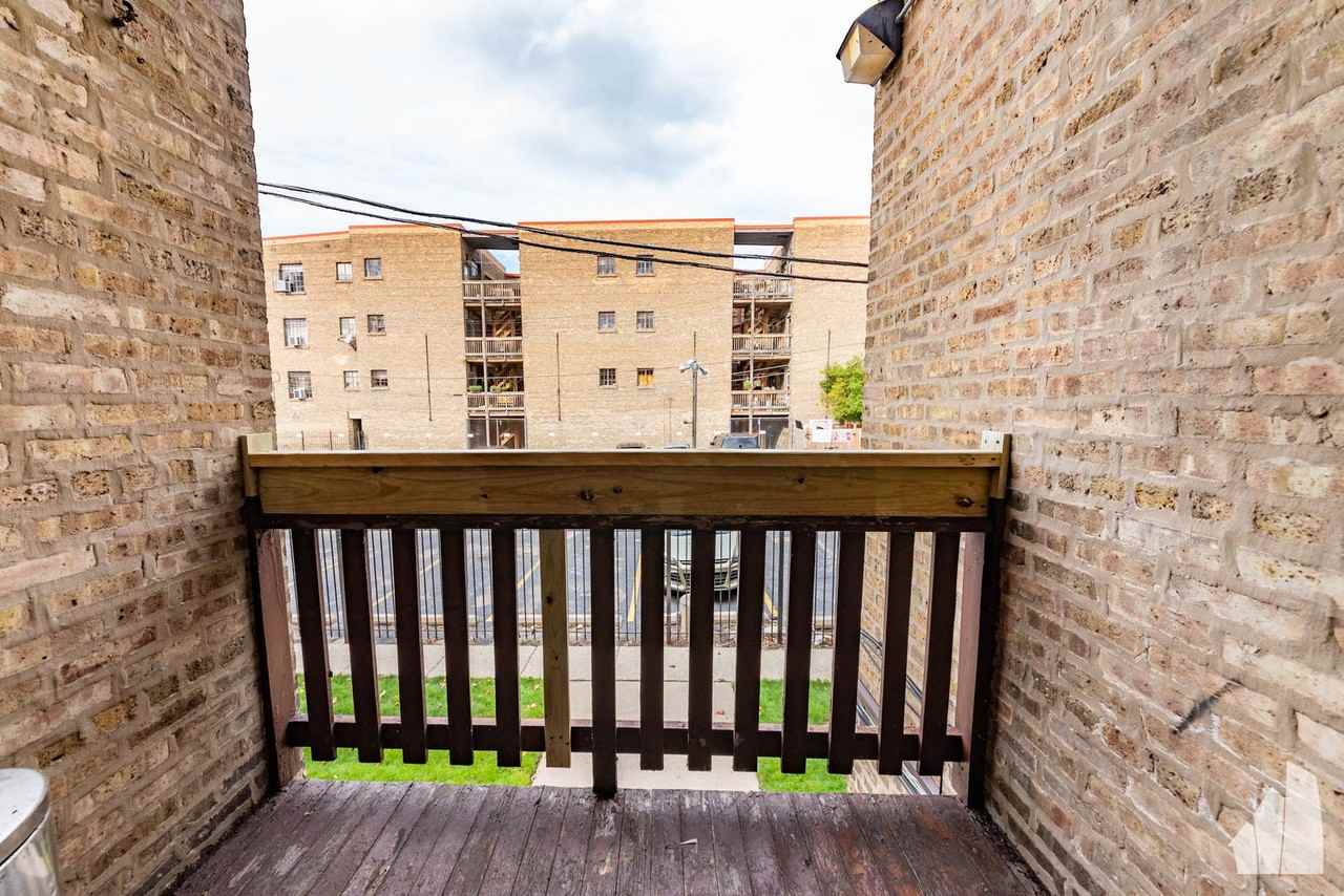 7320 N Ridge Blvd #22-3W - Photo 7 of 8