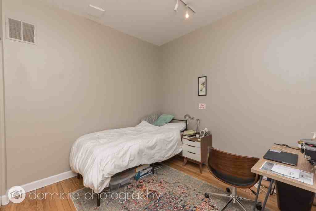 863 W Cornelia Ave #2 - Photo 5 of 8