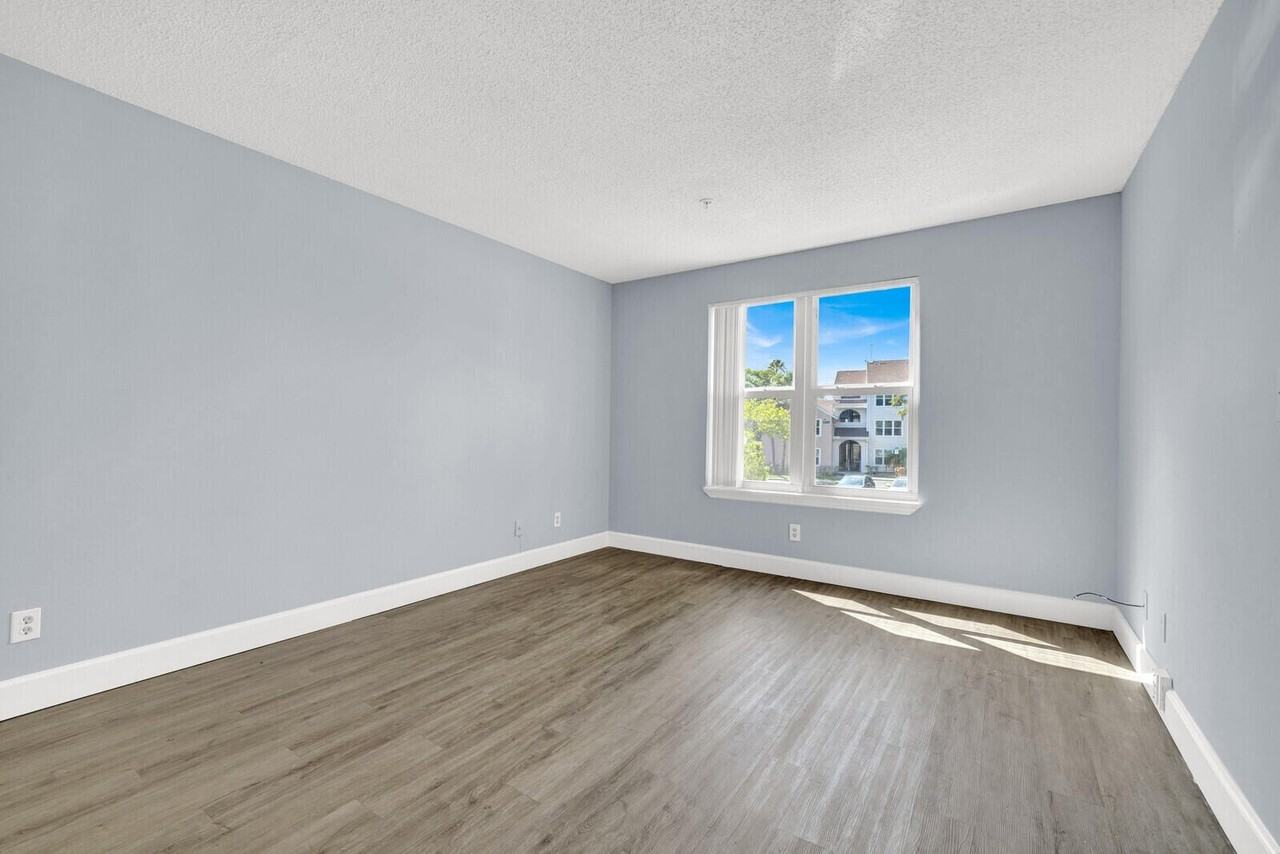 2301 N Congress Ave #25 - Photo 4 of 17