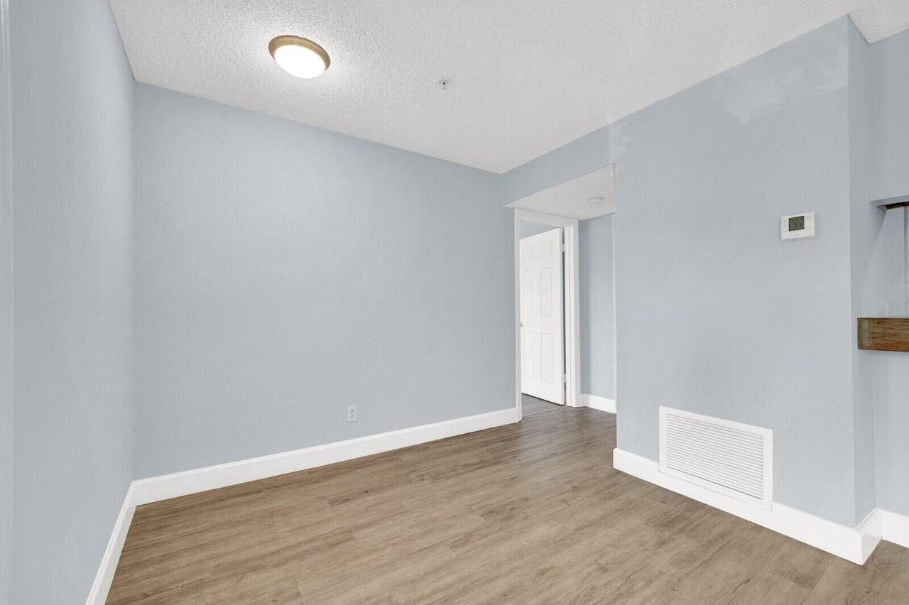 2301 N Congress Ave #25 - Photo 5 of 17