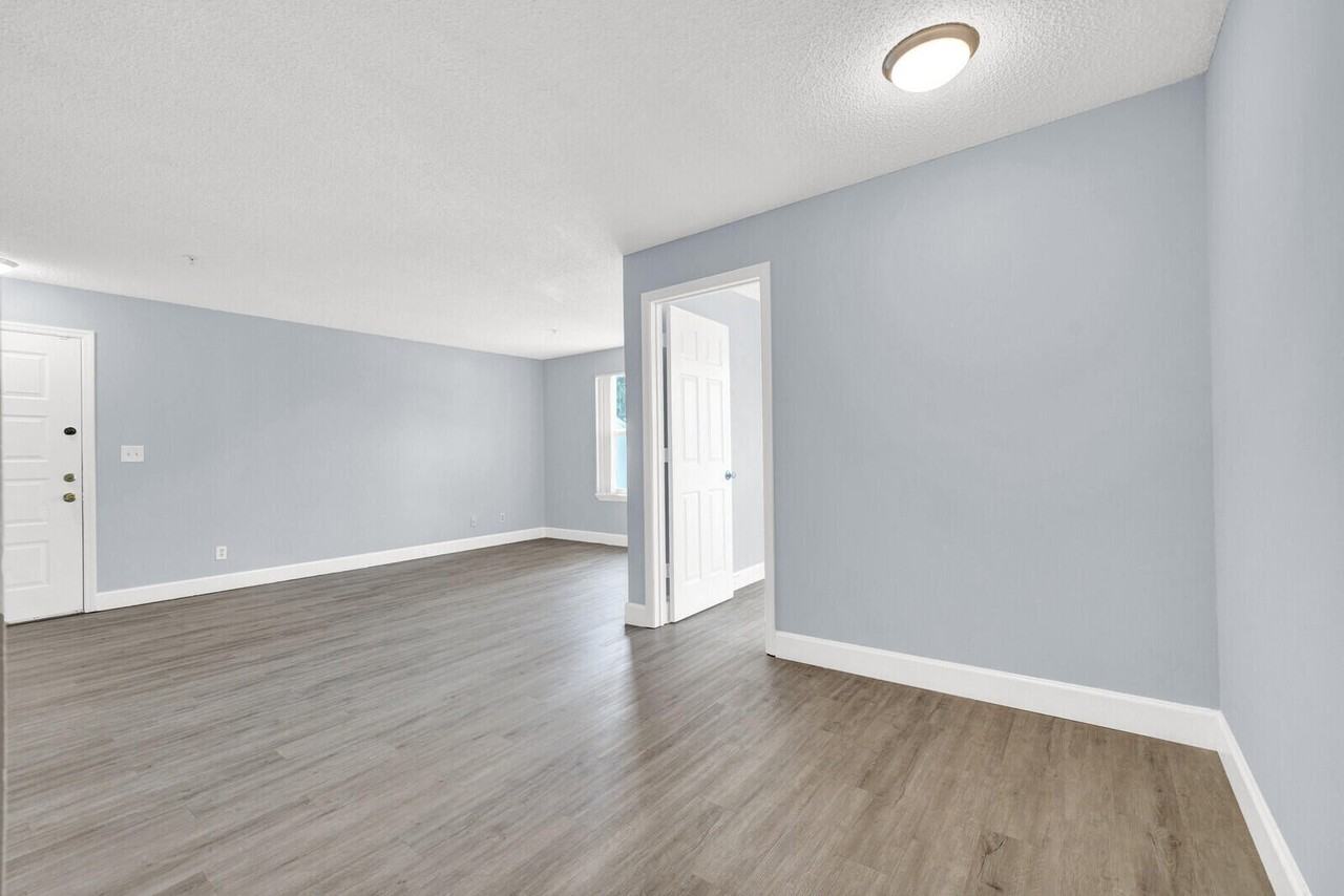 2301 N Congress Ave #25 - Photo 6 of 17