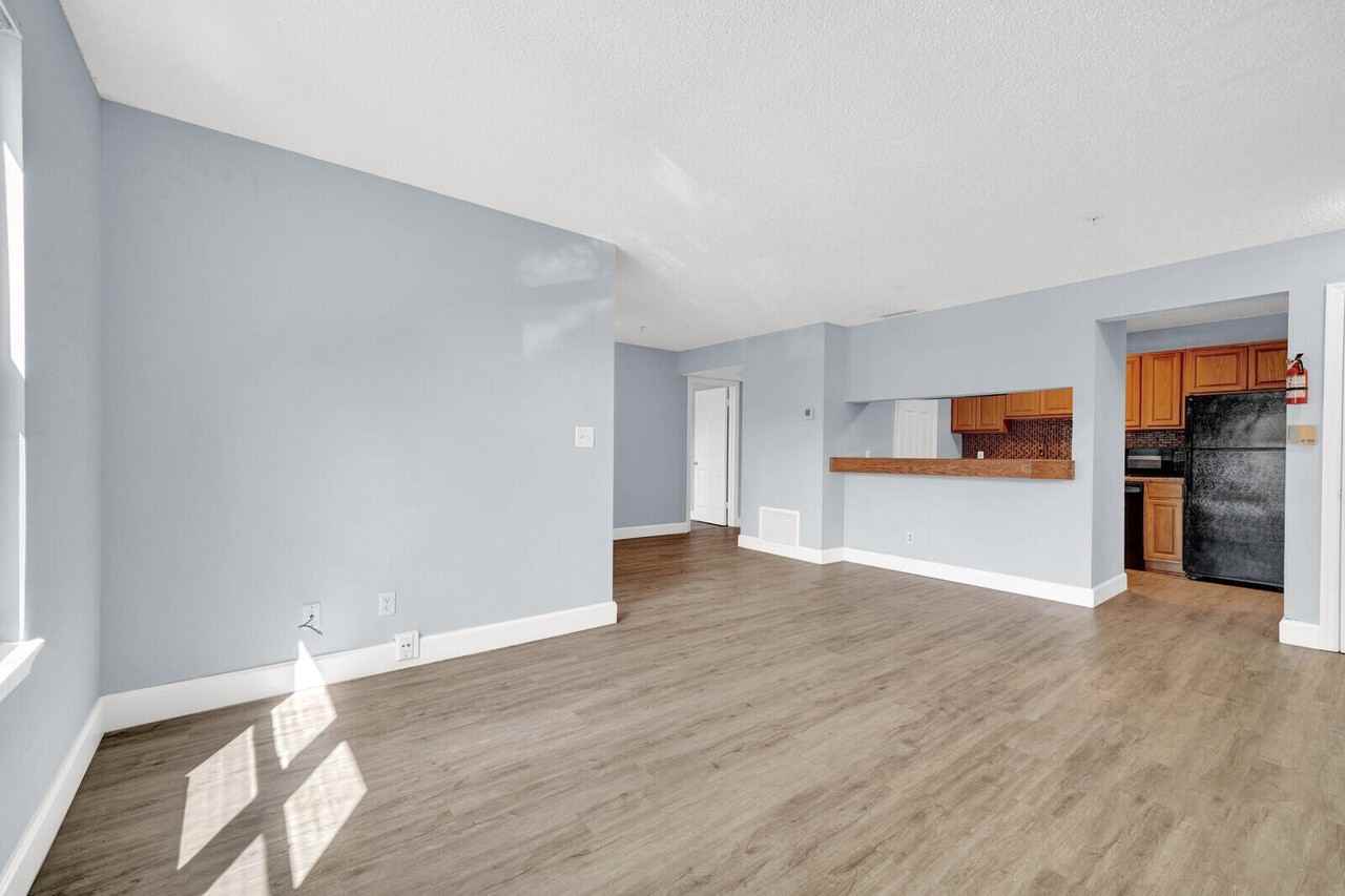 2301 N Congress Ave #25 - Photo 7 of 17