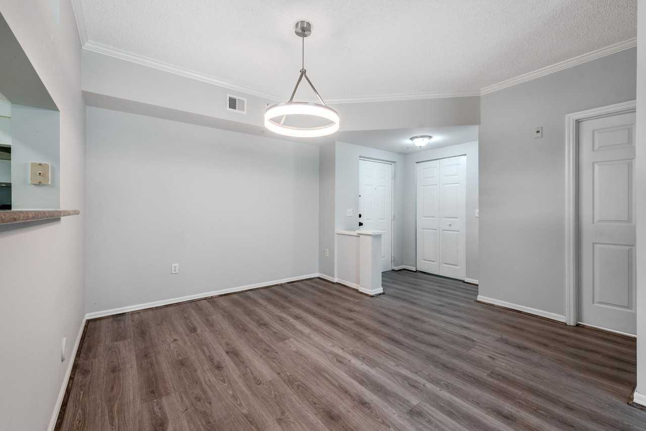 1106 Tuscany Way - Photo 3 of 41