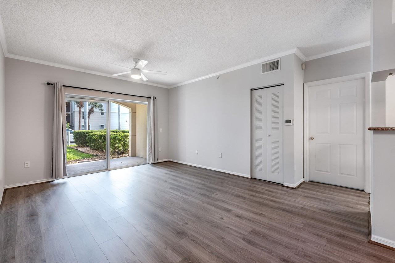 1106 Tuscany Way - Photo 6 of 41