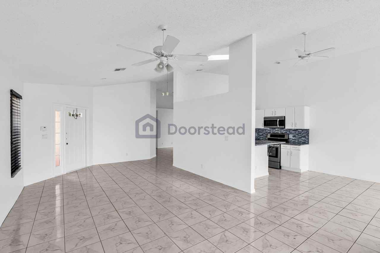 12382 Pleasant Green Way - Photo 5 of 50