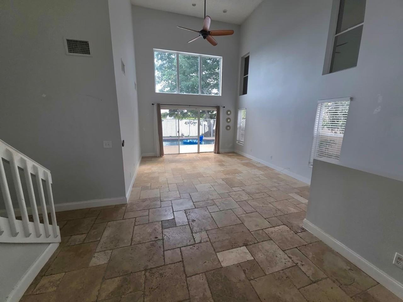 5220 Nw 53rd Ave - Photo 3 of 8